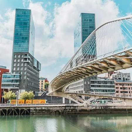 Familias Y Grupos - Muy Buena Ubicacion - *